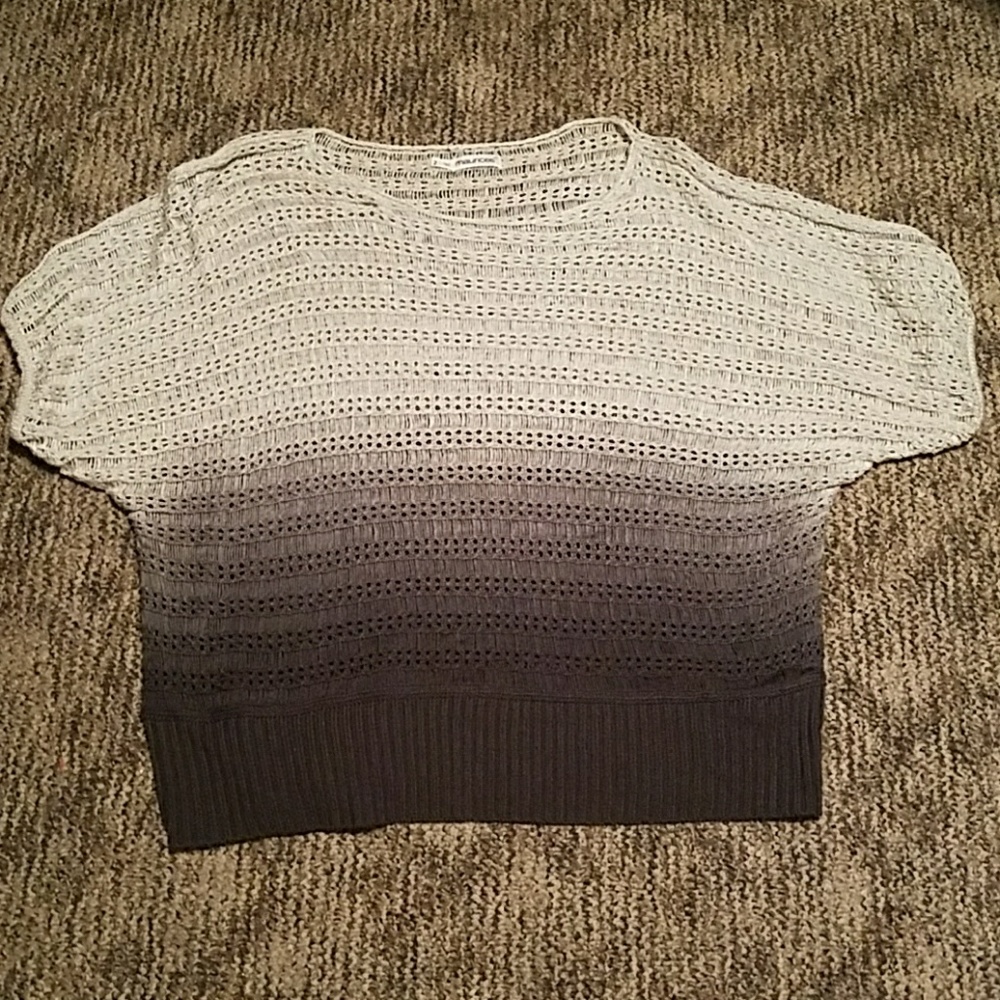 Light weight sweater maurices size 2
